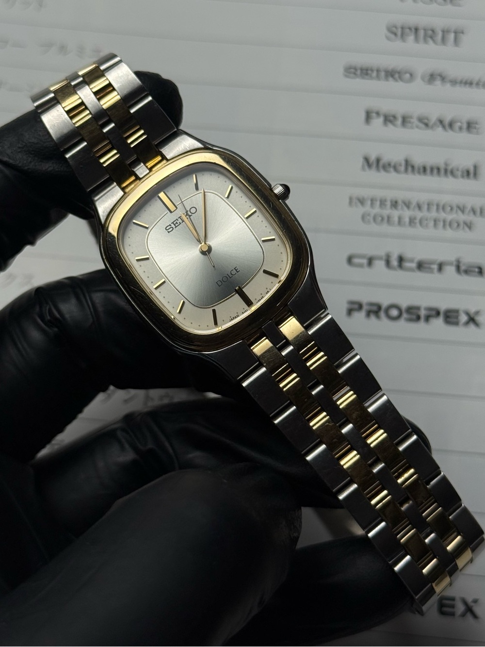 Vintage 1998 Seiko Dolce  8J41-0AA0 Men's Watch